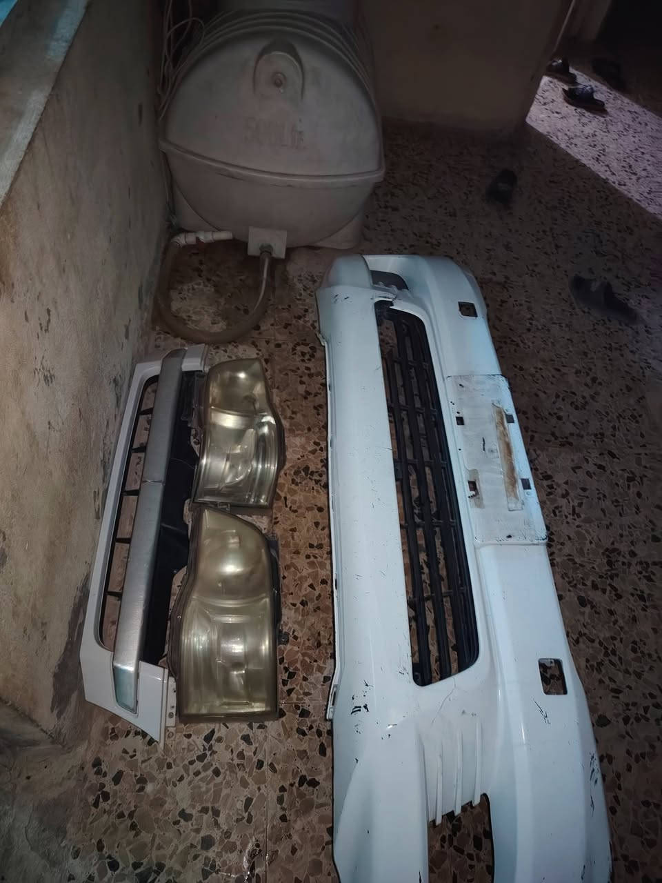 سلام عليكم بجم مال جنبي لبيع  ***********
