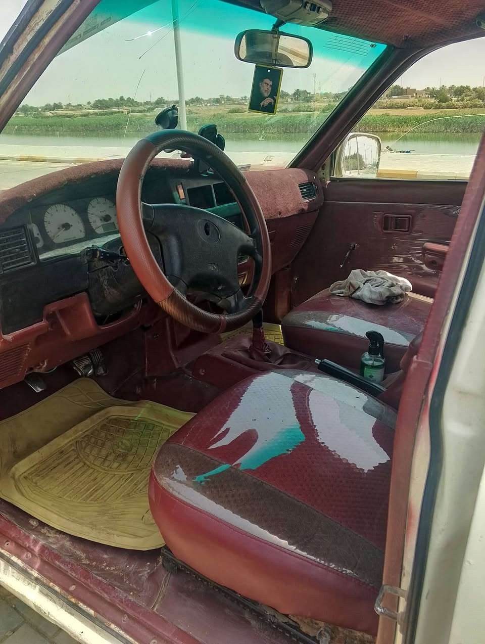 سلام عليكم بيكم دير موديل 2006 كمل لمنشور وفتهمه سياره كفاله كير وشاصي وكشر ودوشمه جديد بل لايلون بس بيهة مكينه تعبانه باقي سياره كفاله سعر 26 وبيهة مجال مكان كوت حي الحكيم ***********
