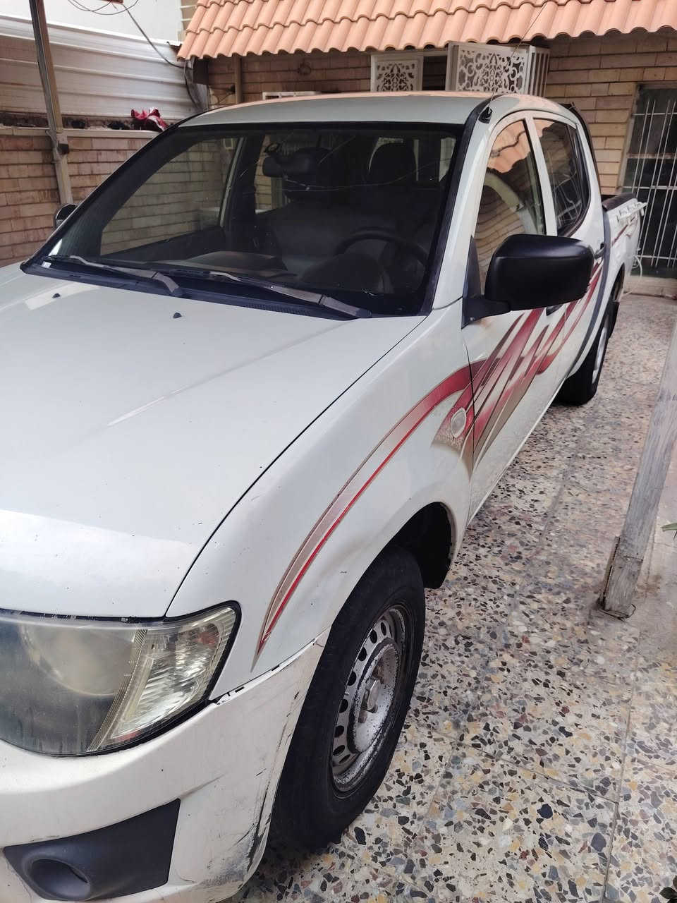 ميتسوبيشي L200 • ٢٠١٠ • بدون صبغ