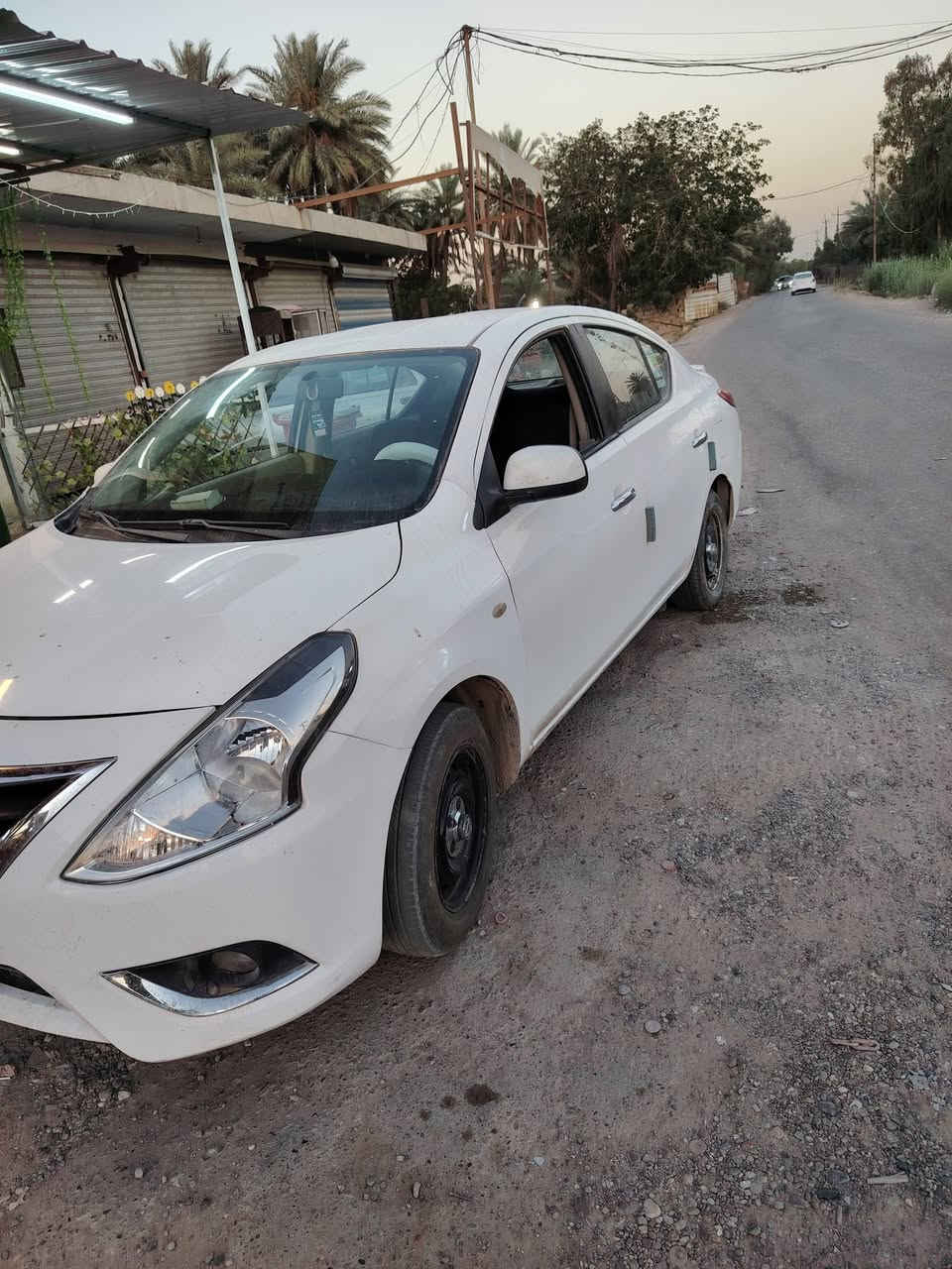 سلام عليكم شباب هاي سني موديل 20 بيه جاملغ صبغ وضربه بل صندوك ضربه بصيطه ماشيه 200 كير وكينه مكفولات السعر 95 ورقه وبيه مجال ***********
