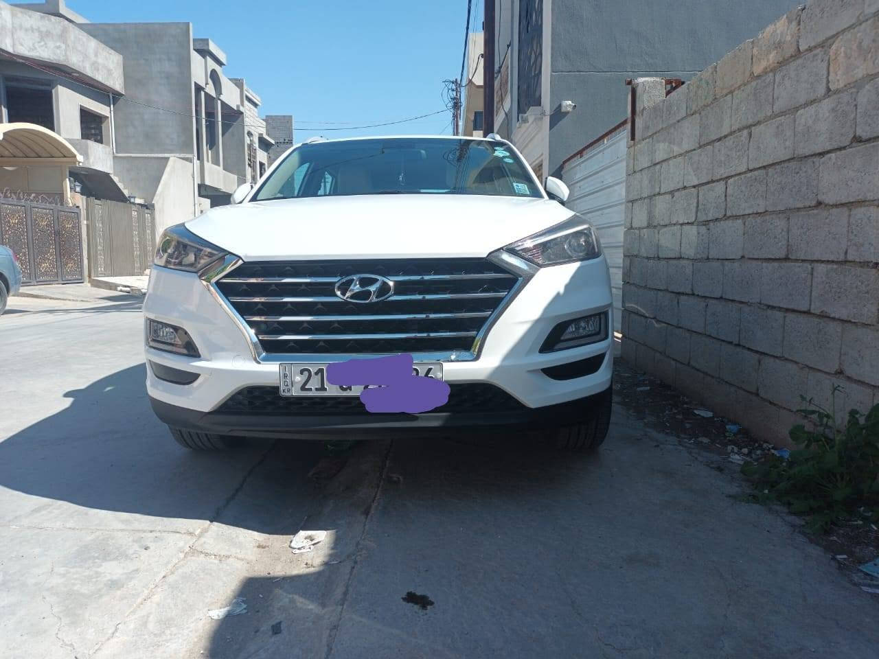 هونداي توكسان موديل 2019 عداد المسافه 94 كم محرك 20 دووش المرغوب بطاقة بنزين بي سياره وارد خليجي الكوري الأصلي هند بريك بلرجل صونار سيارة موجوده بلنشر سنويه تنتهي 2028 باسمي شرط تحويل والغرامة ان وجد للاستفسار الاتصال على الرقم *********** كركوك عنوان شرط الفحص لا صبغ ولا حالوب ولا تبديل فقط بارد موضح بورقه فحص /
