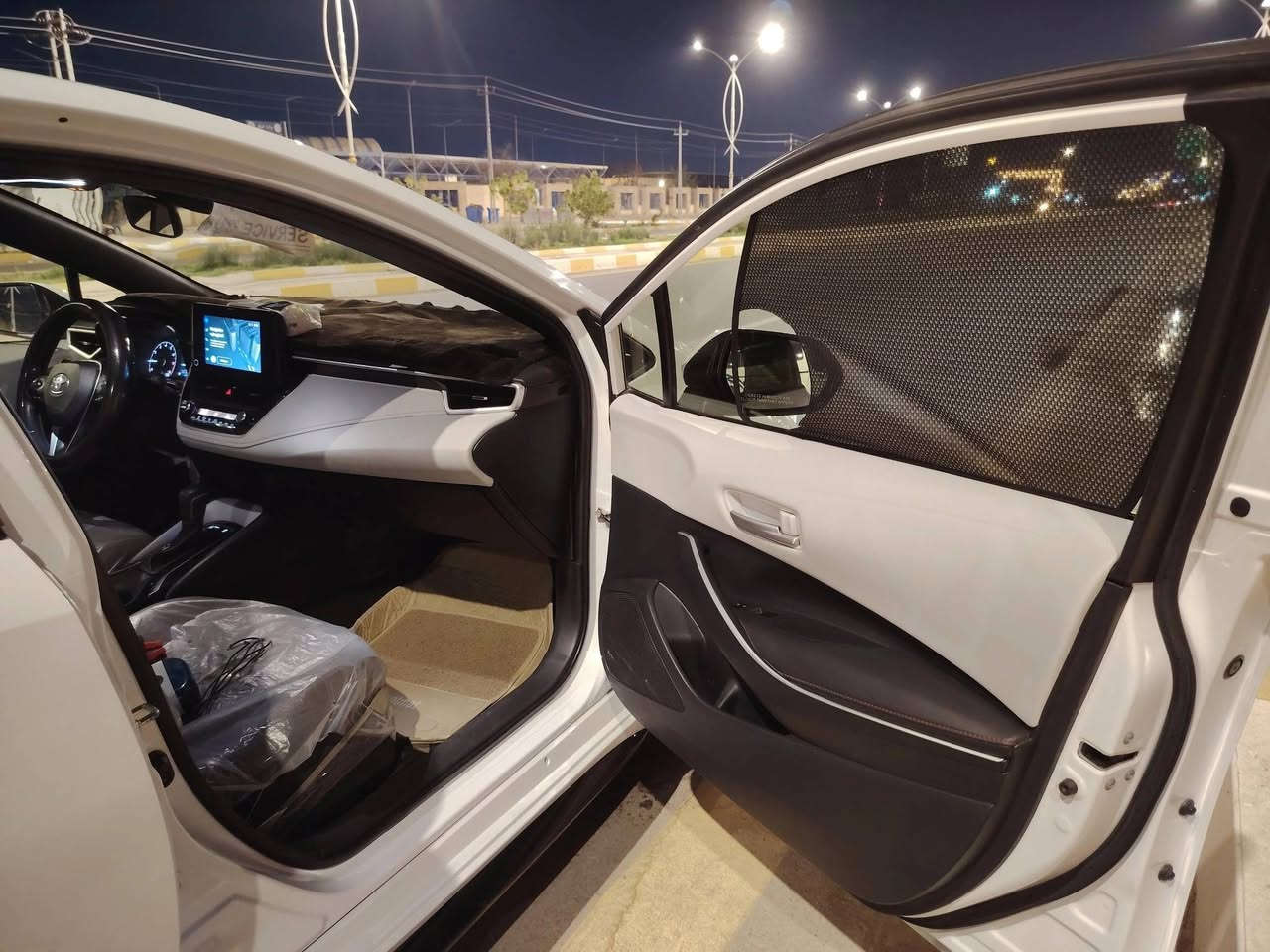 كورلا ياباني اصلي فول SE
وارد مديل 2023 محرك بانزين
حادثها قطعتين فقط ماشيه 55 الف 
سعرها 135 قفل (ناصريه)
***********
