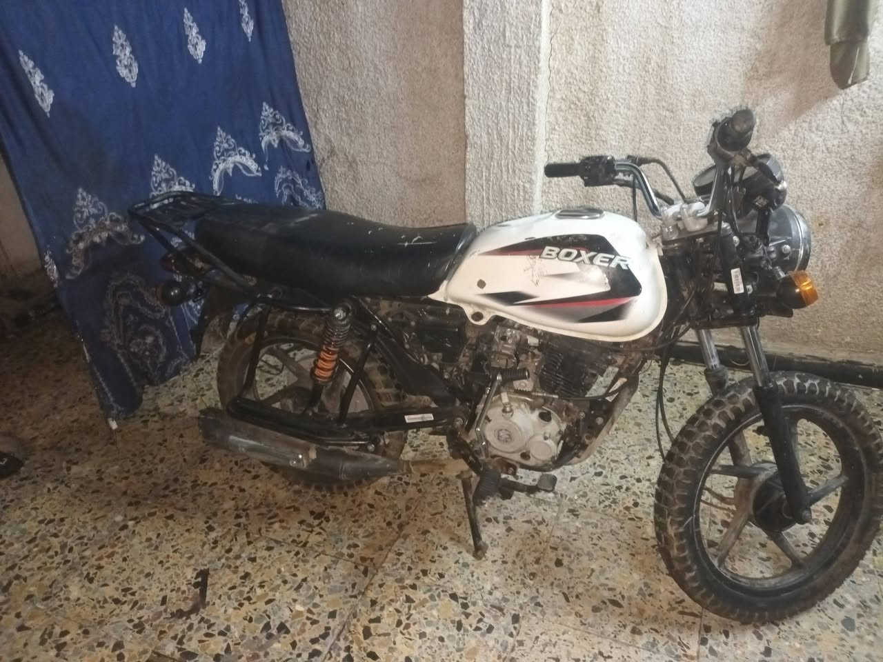 مره خست لكروب دراجه م
يل ثنين وعش،ين بوكسر متروكه صاللهه ست شهر لبيع بيها نقص كابريتر يره تشتغر وراقهه ضايعه عندي مكاني مدينت صدر قطاع 28 سعر 450 رقم ***********
