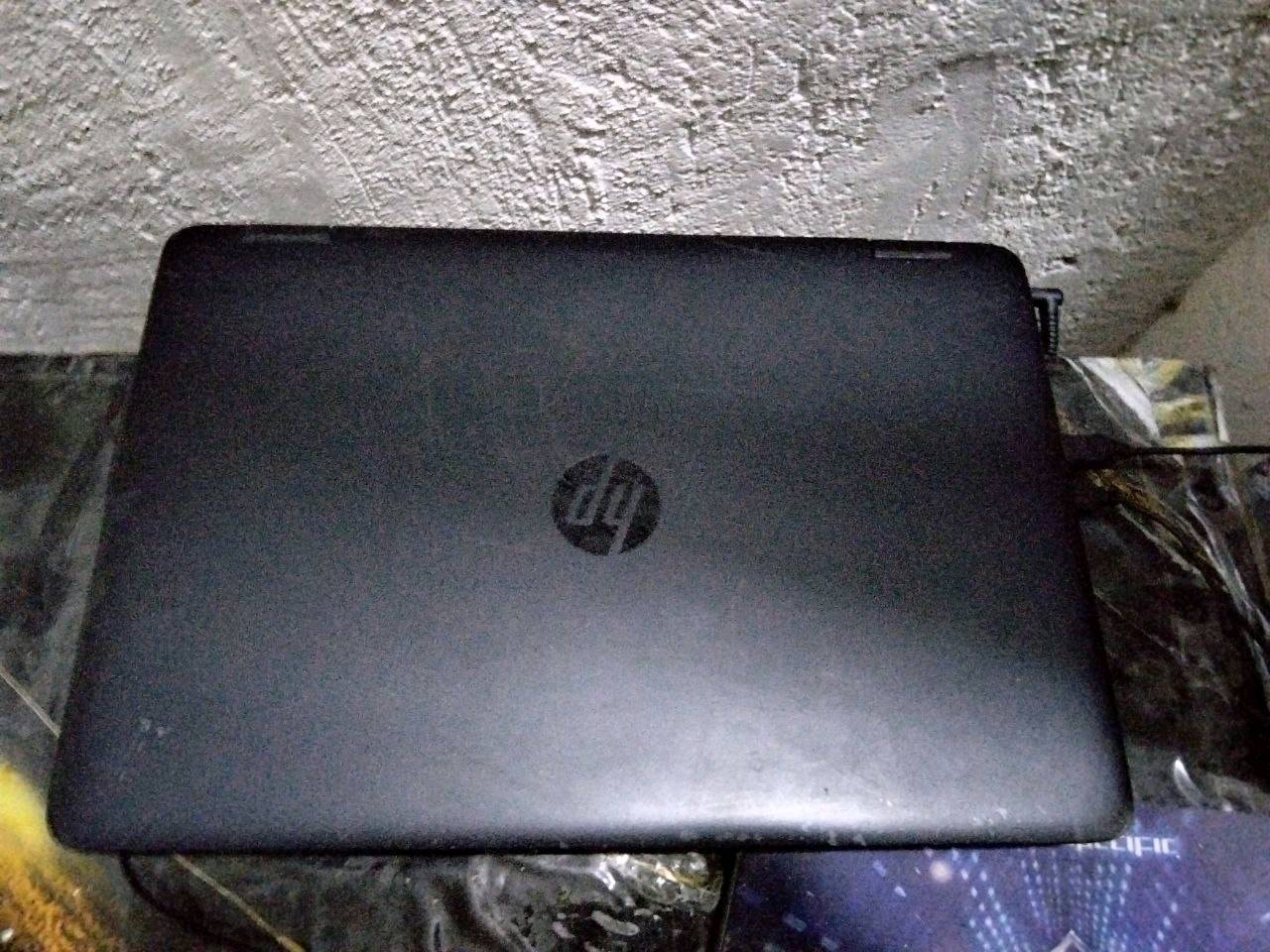 لابتوب HP ٢٠١٩ • كور i5 ج7 • بطارية وكيبورد عطلان