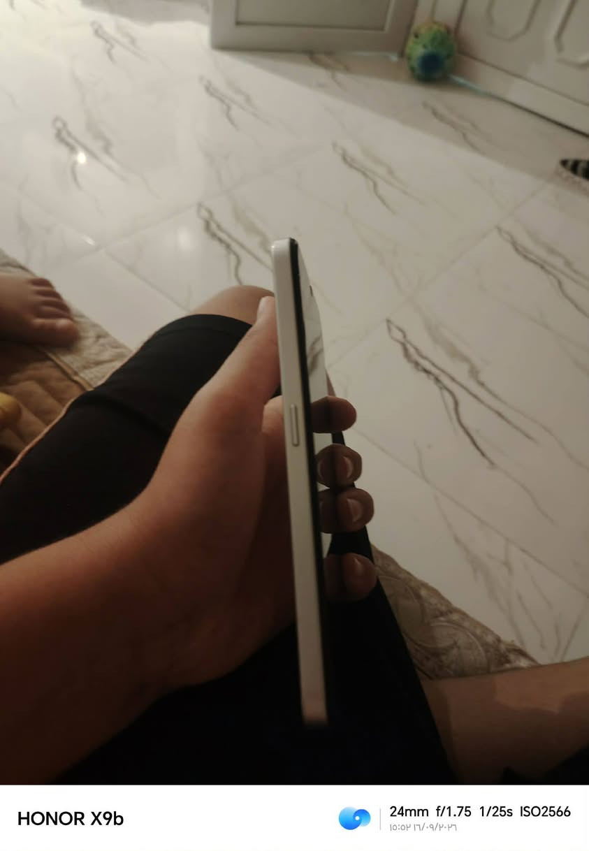 موبايل هونر x6cللبيع سعره200 بي مجال الريده خلي يخابرني الرقم مالتي هاذه ***********

نص مكتوب في الصور:
- HONOR X9b 24mm f/1.75 1/25s ISO3884 10:01 14/09/2026
- HONOR X9b 24mm f/1.75 1/33s ISO4209 10:52 14/09/2026
- HONOR X9b 24mm f/1.75 1/25s ISO2566 10:52 16/09/2026