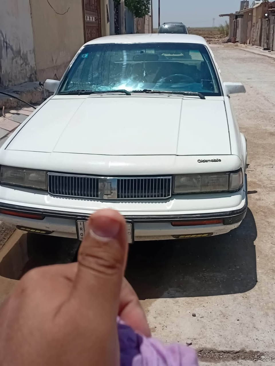 السلام عليكم اولدز 93للبيع  كير مكينه خير من الله تبريد شغال تخم تاير شاشه كامره خلفيه رقم انكليزي تحويل ثاني يوم مستعجل لغرض الحاجه ب30$ وبيهه مجال  للستفسار ***********
