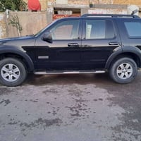 فورد اكسبلور موديل 2007 السيارة بدون صبغ بدون حادث السيارة نضيفة جدا ت...