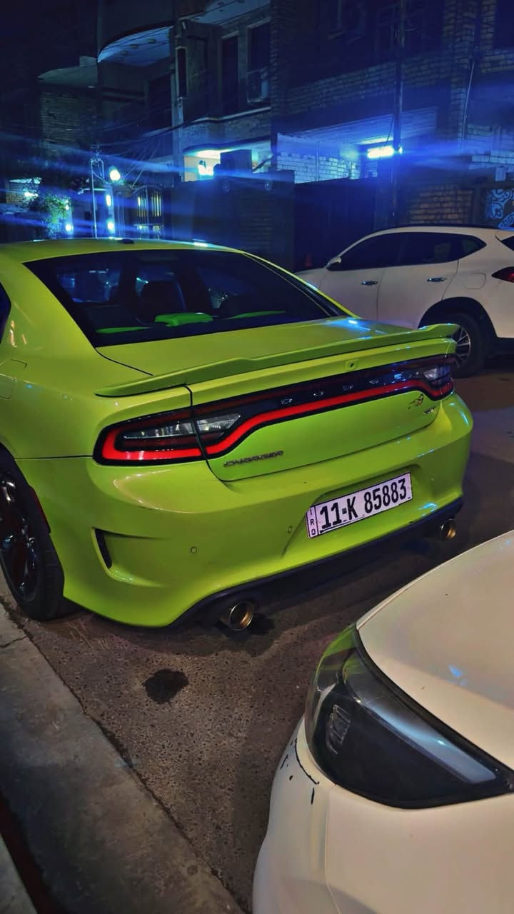 سلام عليكم للبيع جارجر gt اصل خليجي
لون مميز تفاحي 🍏
موديل 2019 
السيارة كلش نضيفة فول مواصفات كشن حضن شاشة جبيرة تشغيل عن بعد حساسات بيهة صبغ هنا صار باب وجاملغ خلفي جهة السايق رقم بغداد بأسمي 
السعر 225 وبيهة مجال بسيط مكانها بغداد البلديات 
للتواصل الاتصال على ***********
