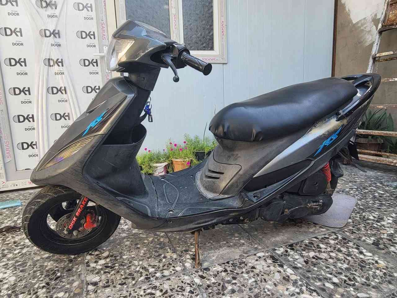 ماكس عدلة بلادية نضيفه كلش سلف هندر كهربائيات مكينة كلش نضيفة بس كابريتر تجاري نضيف لا كطعه ولا خمدة بريكات امامي خلفي شغال خير من الله مكان الدورة *********** واتساب موجود
700.000
