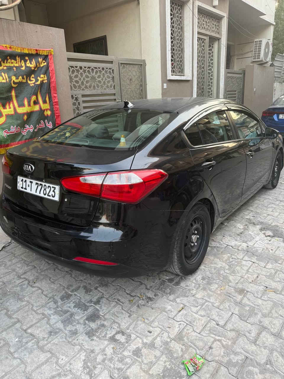 فورتي 2015
 
محرك 1800 دوش المرغوب بدون تبخير بدون تنقيص 
كير AT
مواصفات عادية
تحكم ستيرن 
2 انظمة قيادة ( عادي + اقتصادي Eco )
نظام مانع انزلاق 
حادثها موجود بالصور وبيها تبديل باب خلفي (اصلي) وصبغ البنيد 
ماشيه 122 ميل
التبريد ثلج 
شاشة اندرويد ( سوق بلي و يوتيوب ) ومسجلها الاصلي موجود
صدر كامل جديد قبل اقل من شهر مبدله 
وعليها ادامة بداية الصيف على المحرك 
سياره جاهزة مابيها اي نقص 
السعر 95 وبيها مجال بسيط 
الرقم بغداد الانكليزي الجديد و السيارة بأسمي و التحويل مباشر

ملاحظة / السيارة بيها جراد خفيف بالقمارة و يحتاجلها بولش فقط 
العنوان : الطوبجي 
للاستفسار راسلني خاص او اتصل( *********** ) بغداد, العراق
