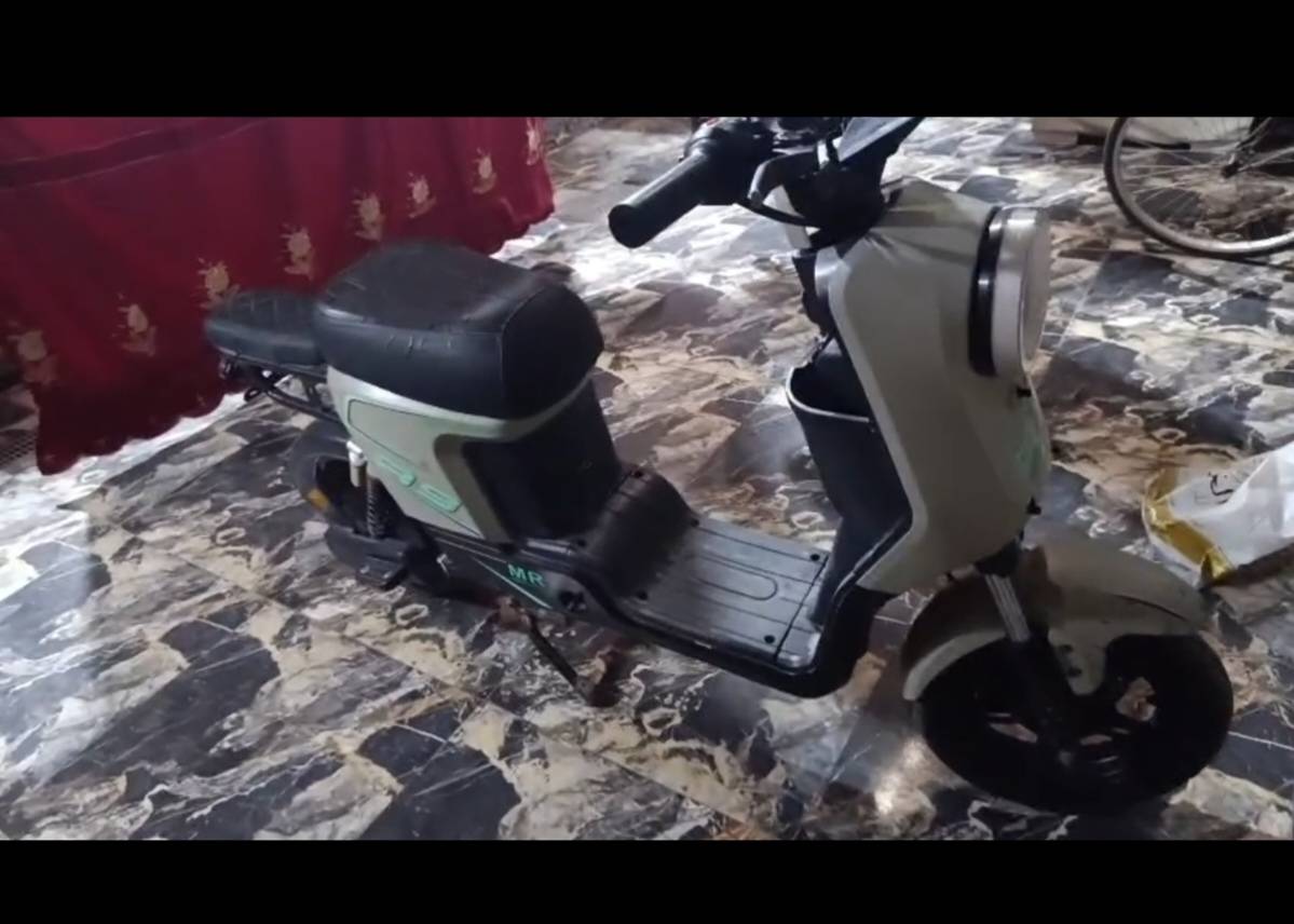 ار 9 • بدون بطاريات • رخيصه جدا