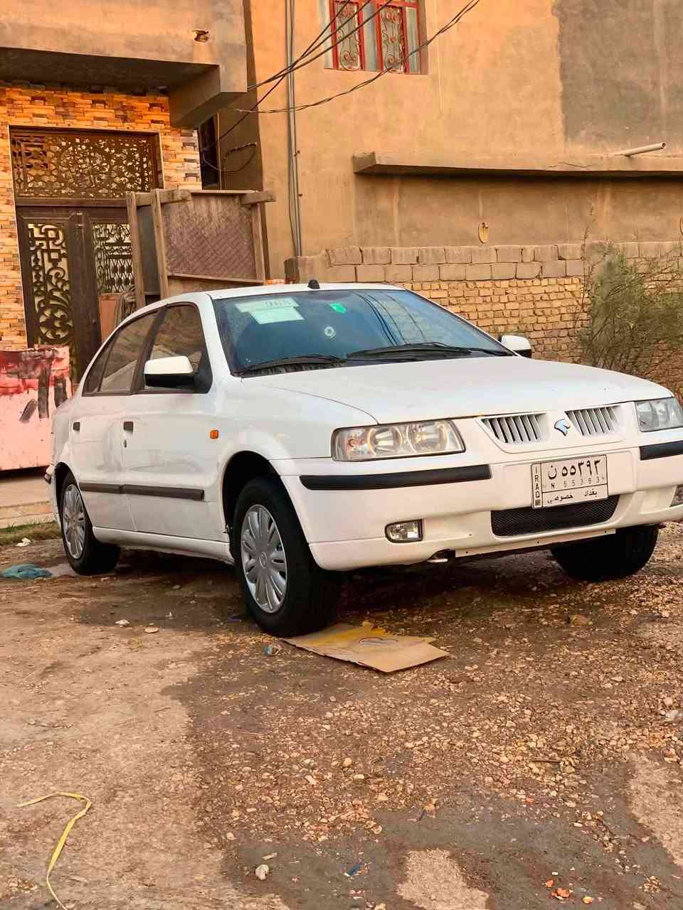 سلام عليكم سياره موديل 12نظيفه وعلى ايدي كامله اي نقص  مابيه
سياره خير من الله رقم بغداد بسمي اخوان فدوه مو شراي لا يعلق ويكسر بلحلال سياره تبريد كامله كامله مكاني حله بكرلي *********** سعر 52
