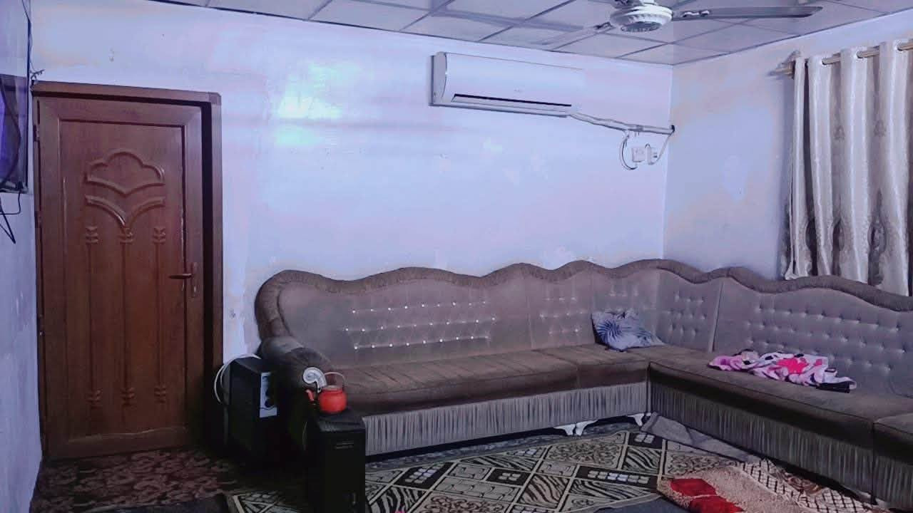 للبيع بيت كربلاء
طابو صرف  مساحه ٢٠٠ على شارع تجاري يربط بين حي العامل وحي الغدير 
طابقين الطابق الثاني بيت معزول غرفتين نوم وصاله واستقبال وصحيات ومطبخ

مكانه راقي
#سعره ٣٥٠ مليون

للاستفسار اكثر يرجى المراسله واتساب ***********
