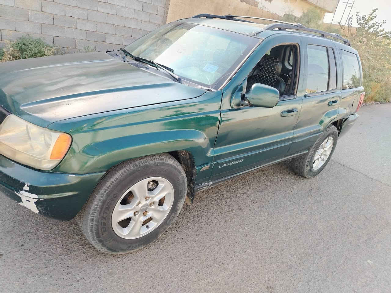 السلام عليكم ورحمة الله جيب شيروكي موديل 2000مكينه 6بلاد بيها نواقص بسيطه كير ومكينه مكفولات بيع او مراوس وسعرها مناسب جدا 38وبيها مجال مكاني الدوانيه عفك ***********
