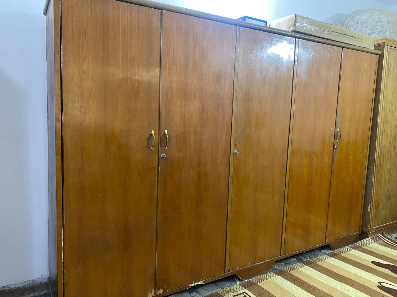 للبيع كنتور صاج اصلي عراقي المكان غزاليه ***********@

