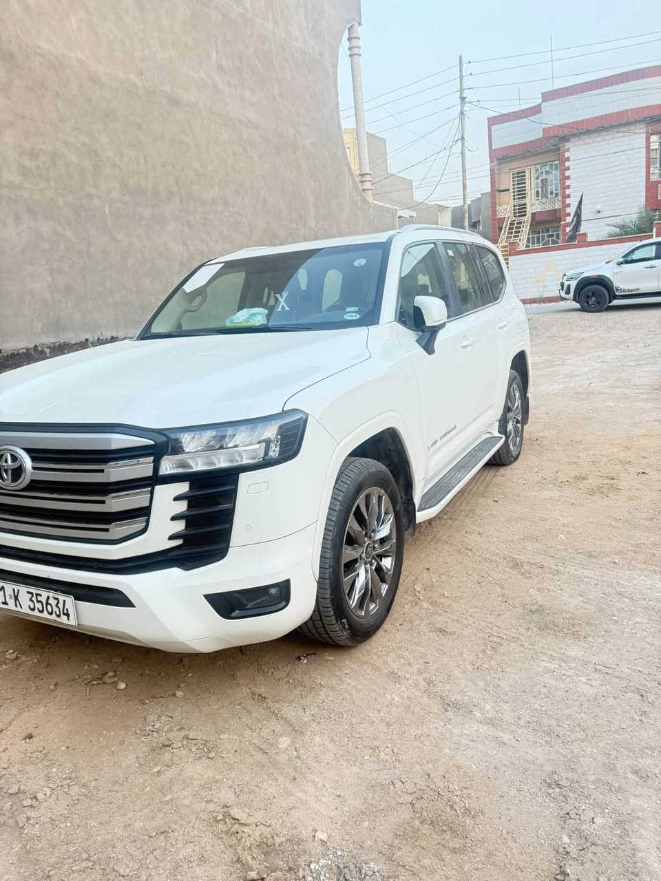 للبيع 
لاندكروز موديل 23 مواصفات ساز رقم سليمانية تريد وكالة او تحويل حاضر ماشية 47 ألف بيها بالبنيد شويه بارد موضح بالصور مكانها ديوانية سعرها 610  قفل اي استفسار  ***********
