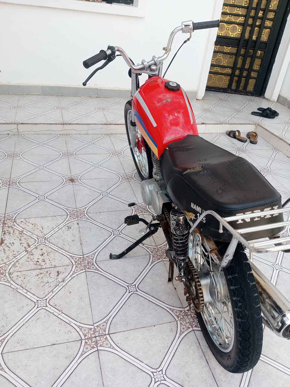 ا سلام عليكم شباب دراجه للبيع موديل 14 الدراجه حلوه نضيفه مابيه اي شيه السعر 350 بيه مجال كلش قليل خاص ما مفتوح وهاذه رقمي ***********
