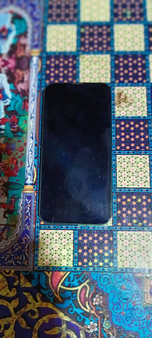 ايفو13 عادي
بطاريه61
ذاكرته128
جهاز ما مفتوح 
420 بي مجال قلبل 
***********
