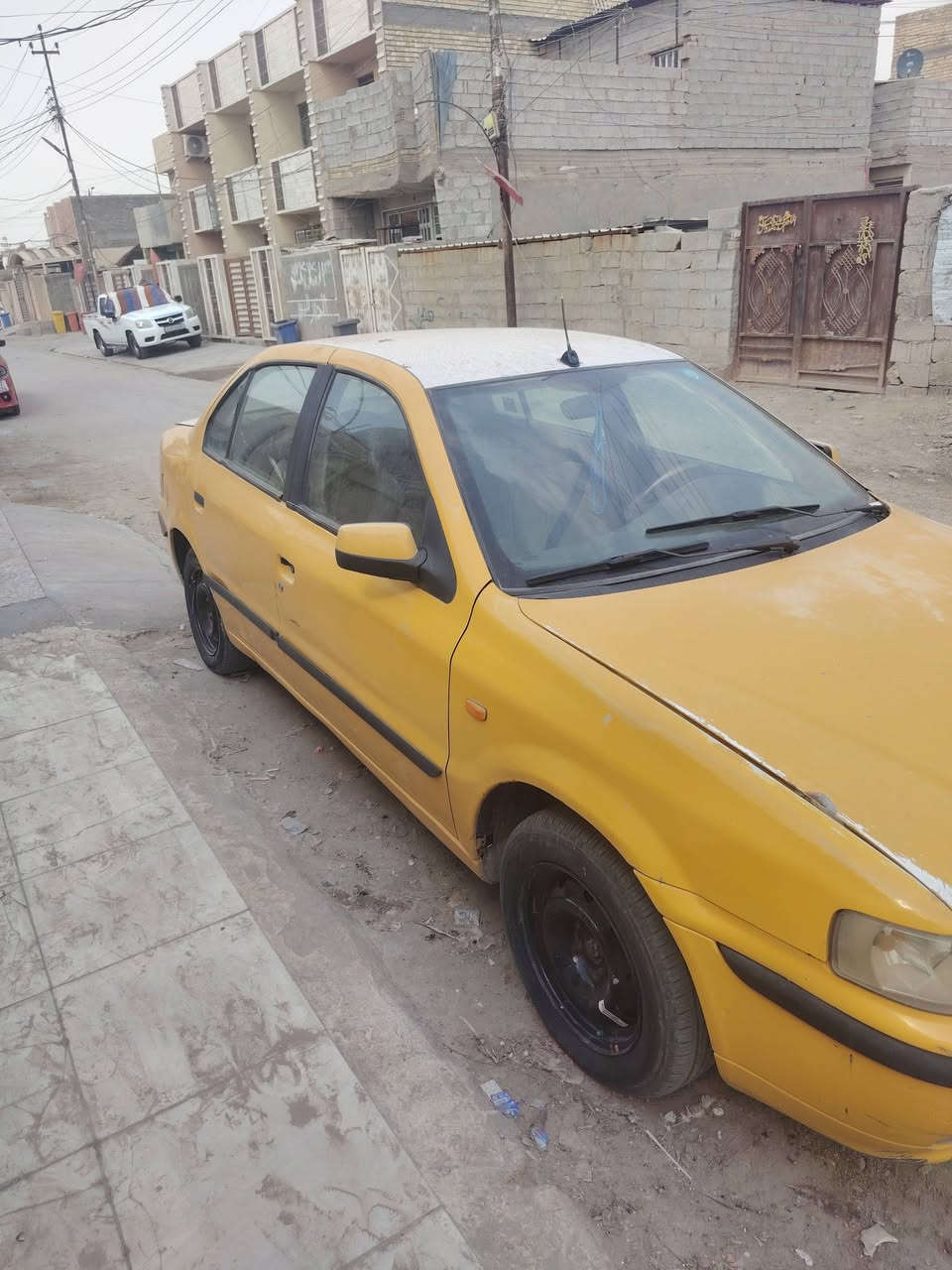 السلام عليكم سمند ٢٠١٢ ناطقه السياره حلوه مكينه جديده هسه شاده وبسمي رقم جديد تبريد هسه طار الغاز مالته ويحتاجله ترتيب بصيط ٢٤ وبيه مجال اتصل وخادم *********** السياره بغداد
