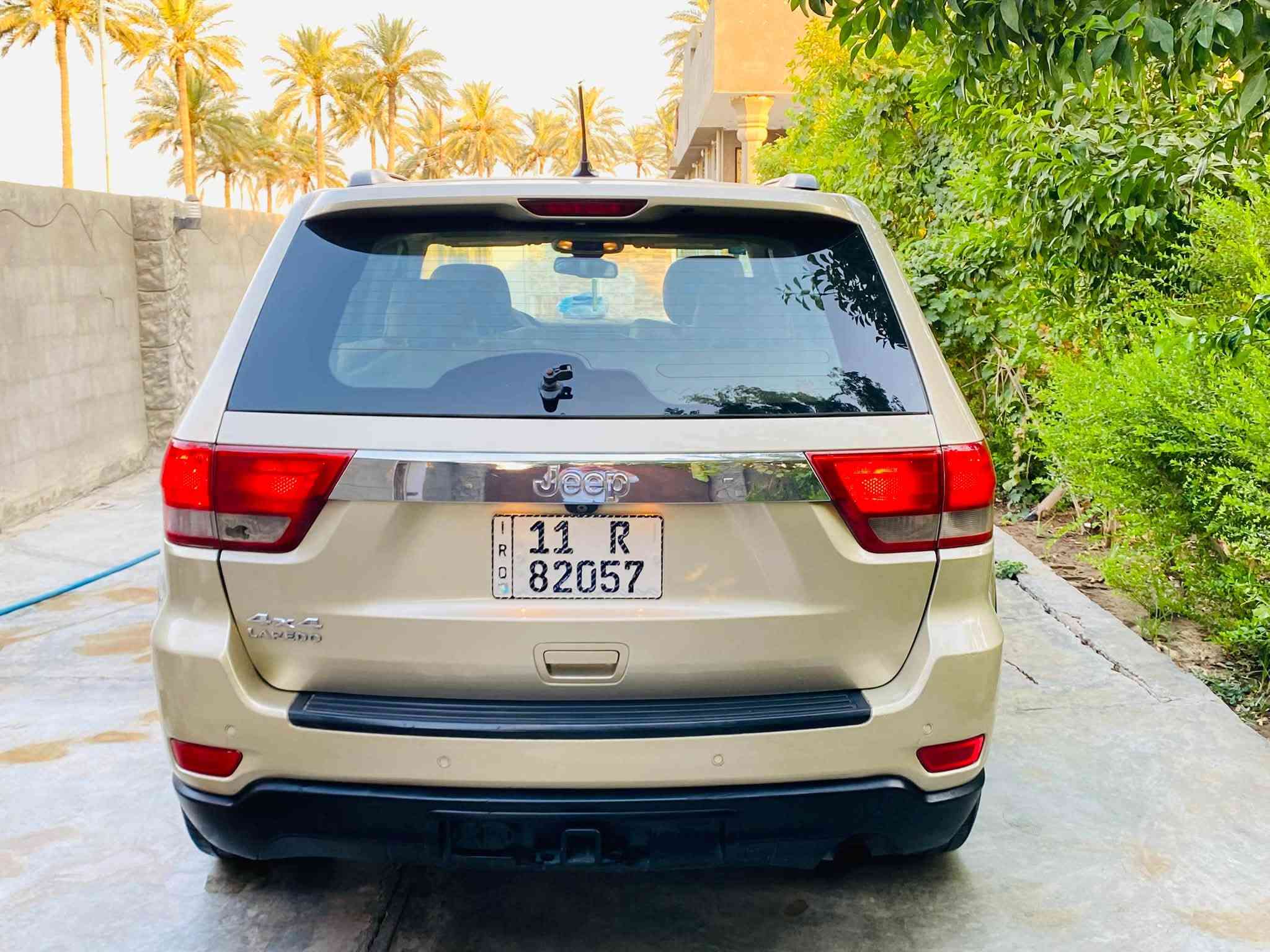 🌹بسم الله الرحمن الرحيم 🌹
حبايب اقره التفاصيل واتصل. وبخدمتك. 
بيع او مراوس 🌍⭐️🚗

جيب لاريدو لمتد فول الفول موديل 2011 امريكيه. 🚙🇮🇶🌷

رقم بغداد سياره فول مواصفات بصمه بنو رومه. تحكمات تبريد قطعتين كشنات جلد وكهرباء. وشاشه وكامره. وهواي بيهة بعد مواصفات. 
كير مكينه صدر تخم تاير. كفاله عامه. كله جديد. 
ضرر امريكه نص دعاميه فقط. 
وهنا بلعراق. رش كم قطعه جماليه. ابيع احزام. 
سياره كفاله عامه من ضرر ومعجون ودواخل بس مجرد رش جماليه. 🌹

السعر / 125 وبيهة مجال 💵
عنوان /. ديالى. تقاطع الوجهيه. 

للستفسار/ ***********
