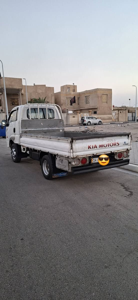 سلام عليكم كيه بنكو للبيع  رقم البصره نكليزي سنويه جديد الغايه 2028 تحويل مباشر مكينه وكيري كفاله حداديه جديده طخم تاير كهربائيات شغاله كله شاصي مكفوله رقم شاصي واضح المكان البصره السعر 75رقم الهاتف ***********  \\***********
