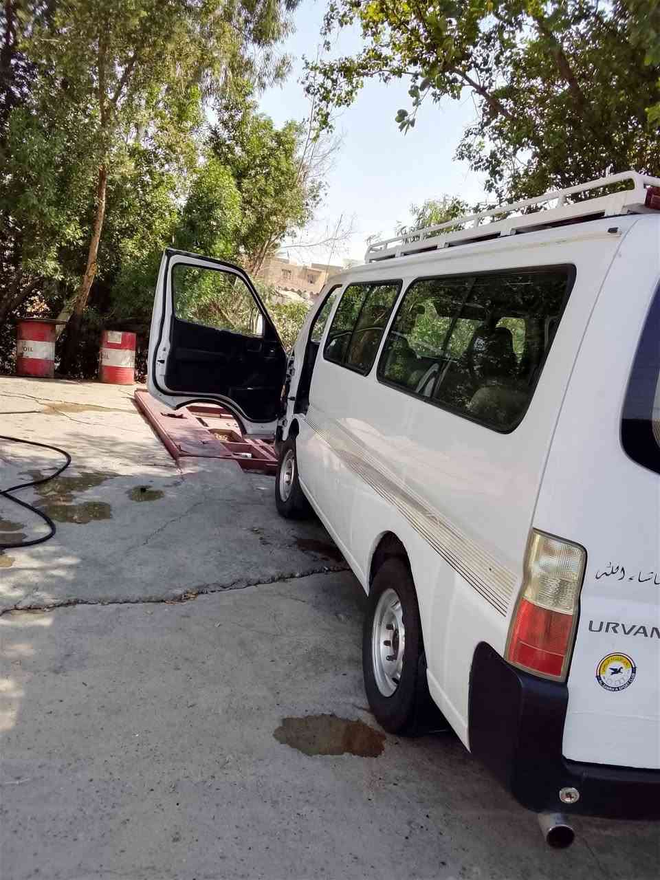 نيسان يورفان موديل 9 مكينه تنقص كل ثلاث ايام نص ربع كير اكسن خير من الله كلج جديد بريك جديد تخم عنابير زوج بوربرنات جدد دوشمه كشنات خير من الله مصفر هيه وغرامات السعر 100 وبيها مجال مكاني بغداد الشعله ***********  شرط التحويل   تخم تاير جديد سياره بيها ضربه بلدوسه مال عبري ومصلحه بيها صبغ بس الجوه الجام بس ابيع احزام
