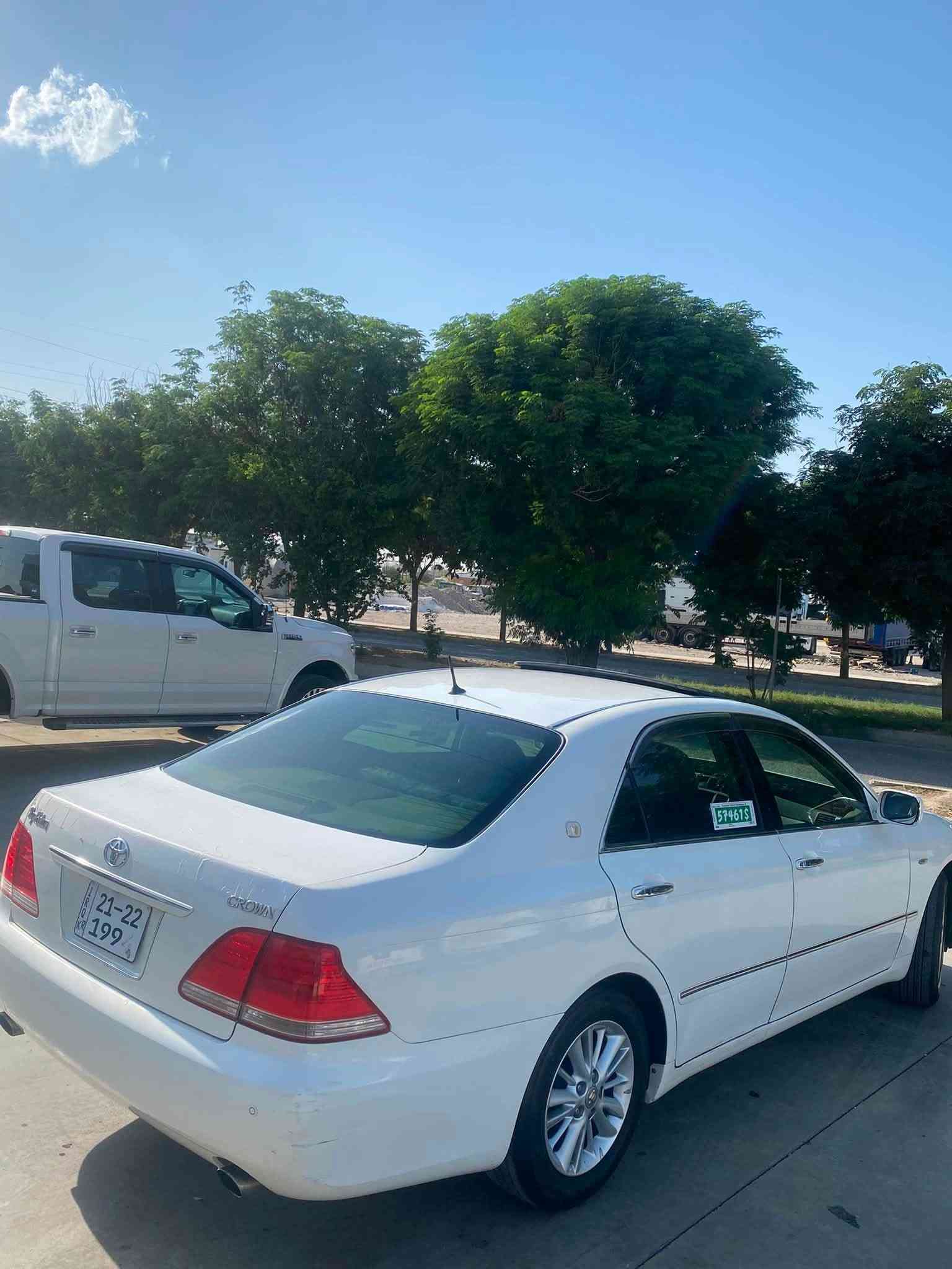 سڵاوی خواتان لێبێت
شاهینە ٢٠٠٥
موس 
١٨٢ گێڕ و مەكینە گەورە
سڵاید
ناو ڕەساسی
شاشەو كامێرا 
پێش و دوا حاسە 
تەبرید سارد و گەرم مەزبوت
مشتی لێكسز 
دوو پارچە ئەروپا بۆیاخە 
بێ زەڕبە و لیدران
بێ سارد و شوخت قوپاوی
كۆدی نیە 
لە كەلارم
سعری٥٩ گڵا و مەجالێكی كەم
***********
