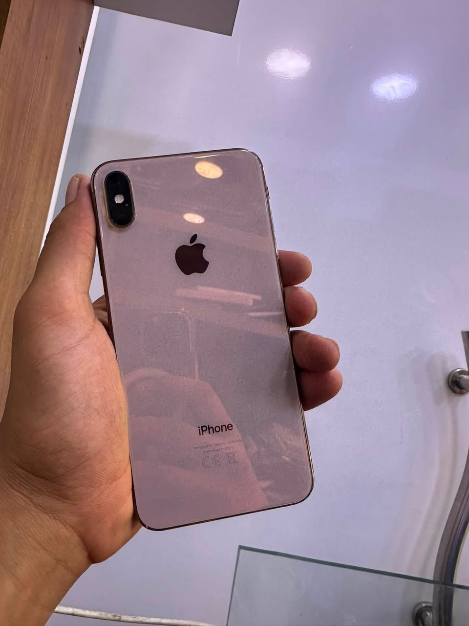 Xs max التفاصيل بصور
بطاريه بلاديه الذاكره 256  العنوان نجف كوفه 
*********** 
السعر ١٧٠
