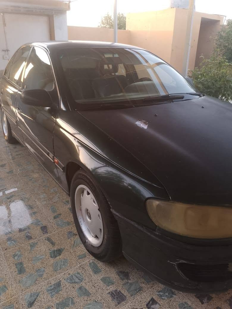 سياره اوميكه بزون 20
موديل 1997 محرك كير شرط لكير عادي مو اوتوماتيك صبغ جماليه  طخه تبديل مابيها 

سعر 40
رقم هاتف ***********
