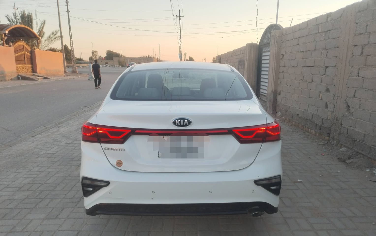 السلام عليكم
كيا سيراتو 2019 للبيع خليجي كفاله رقم بغداد بسمي انكليزي حجم المحرك : 1600 
وضعيات القيادة sport+ ECO +NORMIL 
بصمه تشغيل + ابواب تشغيل عن بعدصندوق فتح ذكي
لد امامي +لايت زنون عالي ناصي حساس امامي حساس خلفي اشاير مري+مري شفط
 بگ لايت لد خلفي
فول تحكم ستيرن 
تبريد قطعتين
مثبت سرعه
5 ويل كب بلادي 
سعر 143 وبيه مجال 
هاذه رقمي *********** لاستفسار
