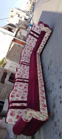 ديوان • ٧ امتار
