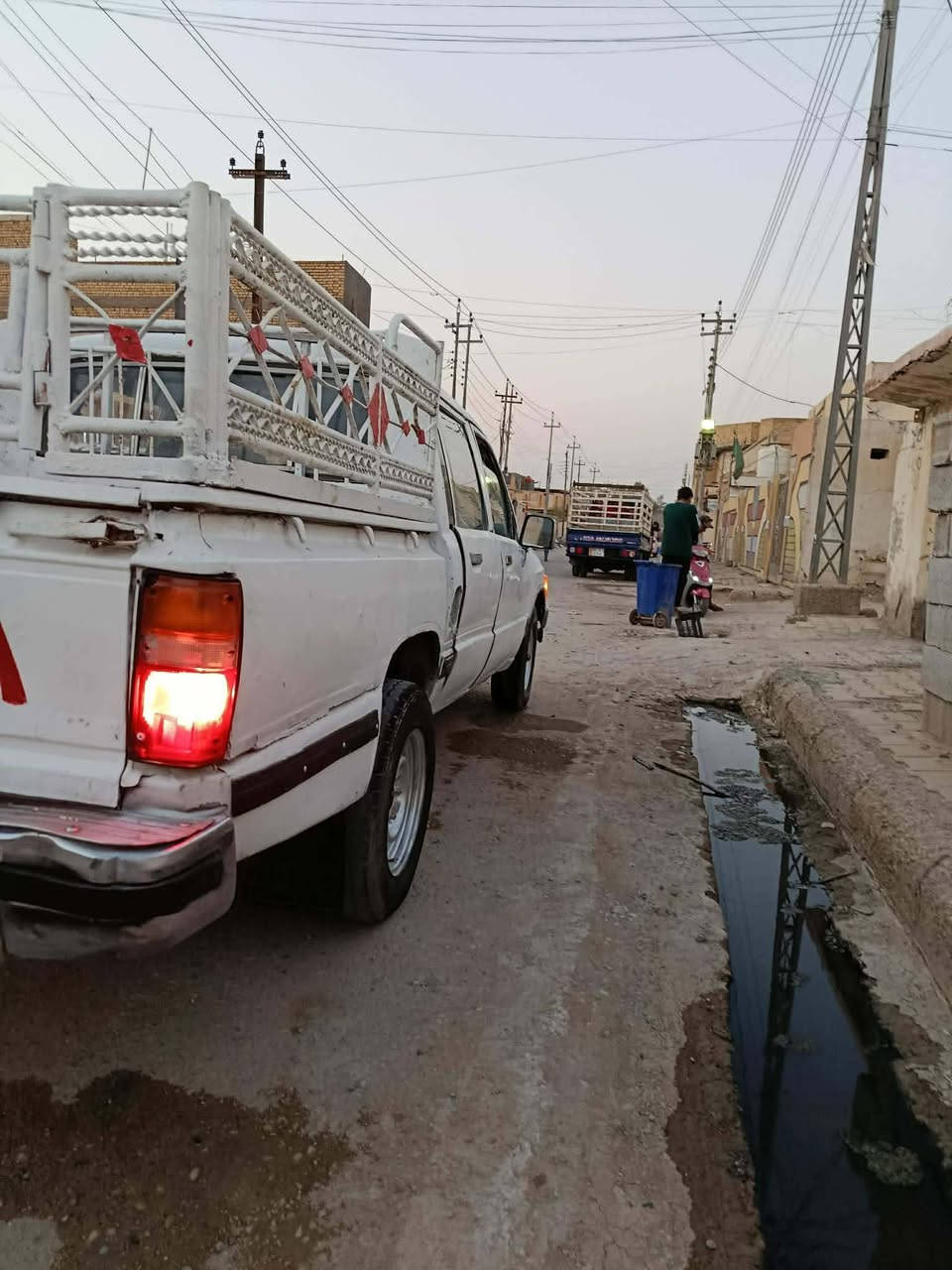 سلام عليكم سياره للبيع تويوتا موديل 86 سياره جاهزة رقم بغداد بسامينه سنويه 28 تحويل مباشر  جاهزة مكينه كير اكسن جداد كهربائيات كله شغاله دوشمه جديده مكان ناصرية قضاء البطحه سعر27 بيه مجال رقم ***********
