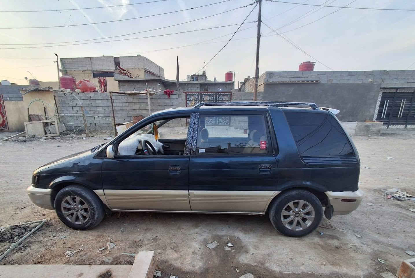 شيري سياره ٧راكب نضيفه وسعر. مناسب ٣٠$ وبيع مجال رقم بصره راعيه موجود
***********
