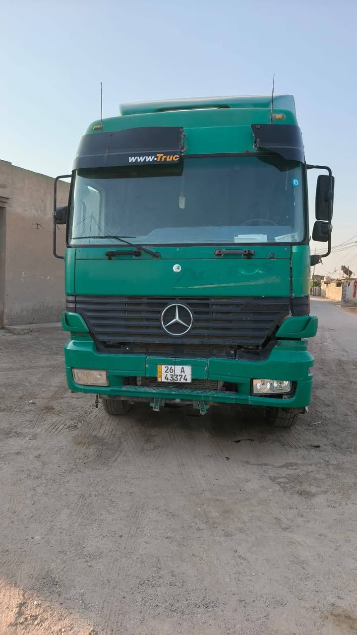 السيارة للبيع موديل 2000  مكينه 46 كير و مكينه مكفولات مسجلة 4 محاور للاتصال ***********
