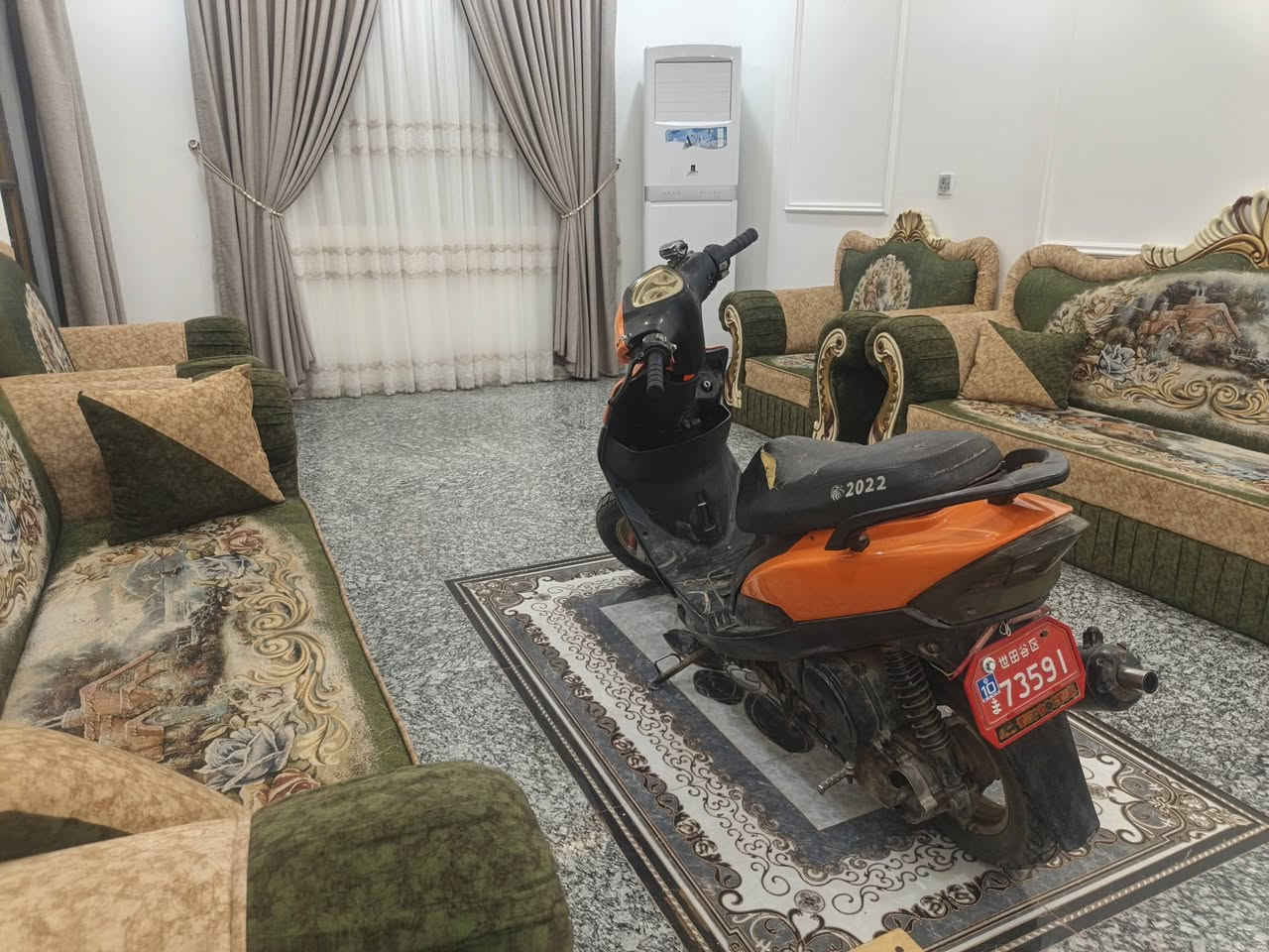 ماكس عدلة • FM • بيها مجال