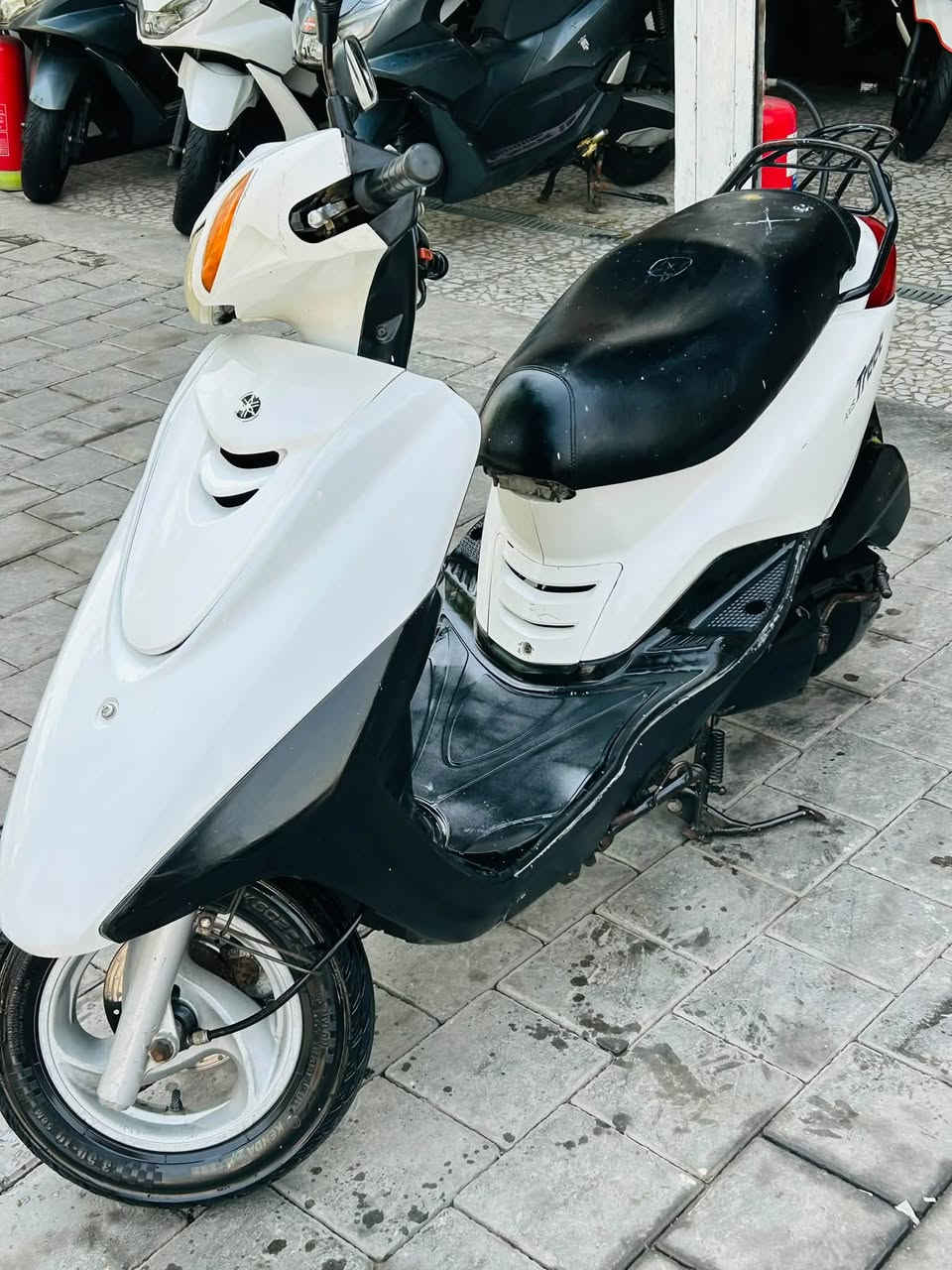 دراجه اكزز نضيفه كامله كهربائياتها كلها شغاله ماشيه 30 الف حقيقي سعر 1،575 العنوان شارع فلسطين الضلال لاستفسار
***********
