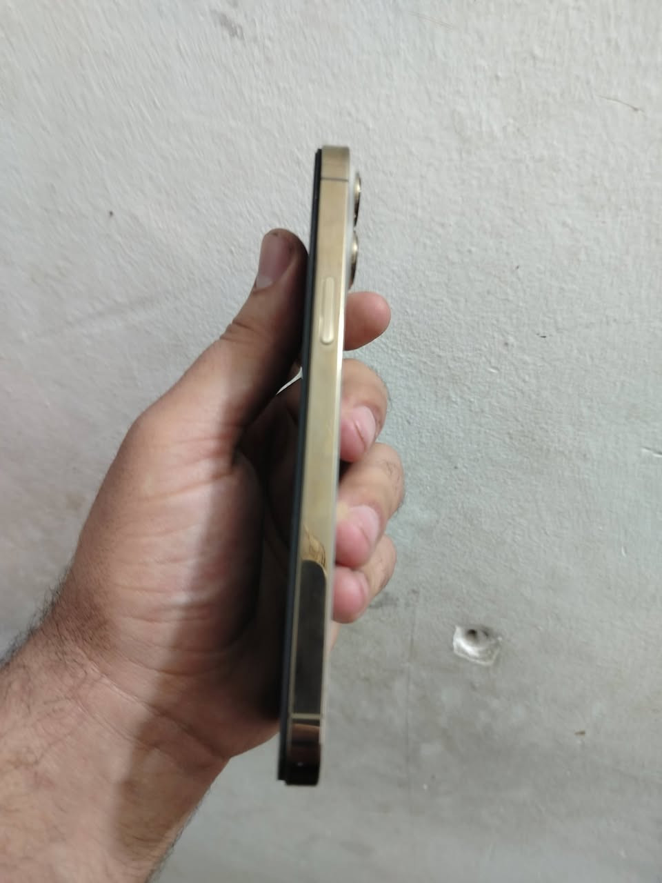 سلام عليكم شباب
ايفون 13برو ماكس 
ذاكره 256 ذهبي
الجهاز مبدل شاشهوبطاريه وكامره فلاش واكف وفيس ايدي متوقف الجهاز شغال كلشي مابي بس يحتاج تبديل بطاريه نوعيه زينه 
قيم وأخذه بل يرضا بي الله 
عنواني الدوره ابودشير 
*********** بي واتساب

