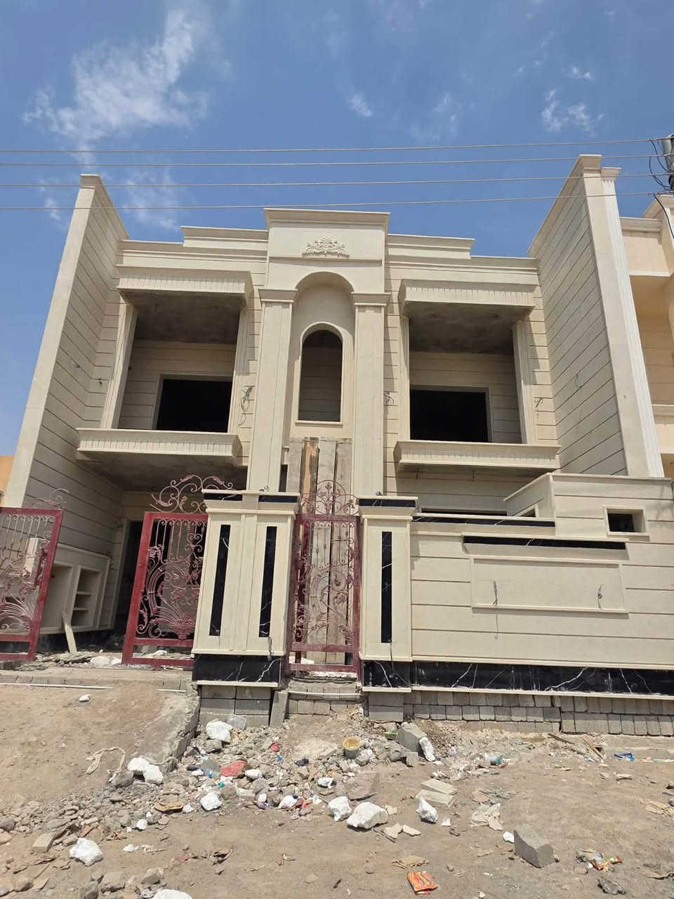 🏠 بيت
200 متر شارع 15
تكريت الديوم 
منطقة 14 الف
شغل درجه اولى 
سحب مغربي 
واجهه حجر 
صحيات دفن 
قيد الانشاء 
مجاور شارع 30
للتواصل 

***********
عمر الدليمي
