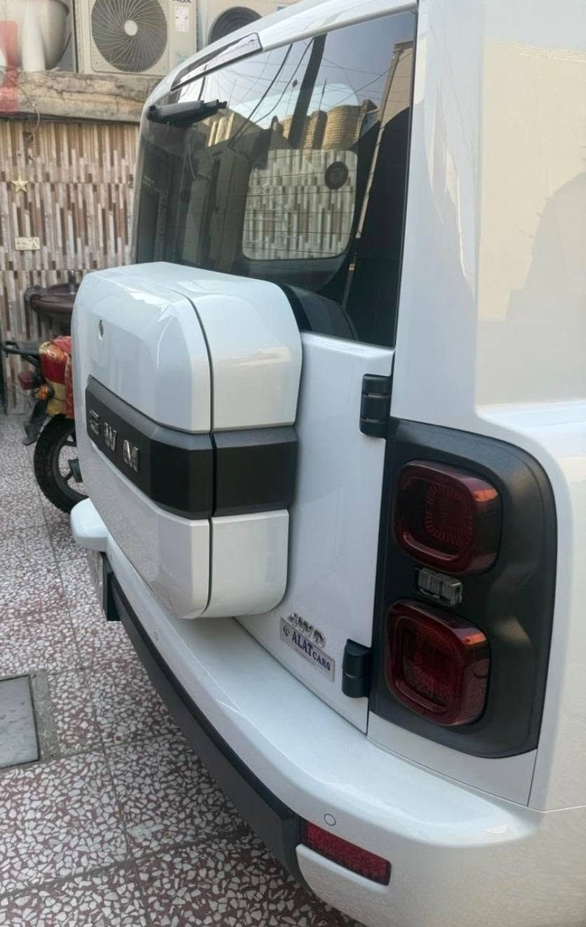 هافال H9 موديل 2025
ماشية 15 الف فقط 
مواصفاتها معروفة للكل
رقمها بغداد  مكانها كربلاء 
بيها صبغ شبر بالباب عكس السايق والجام الخلفية مبدلة
للاستفسار ***********

