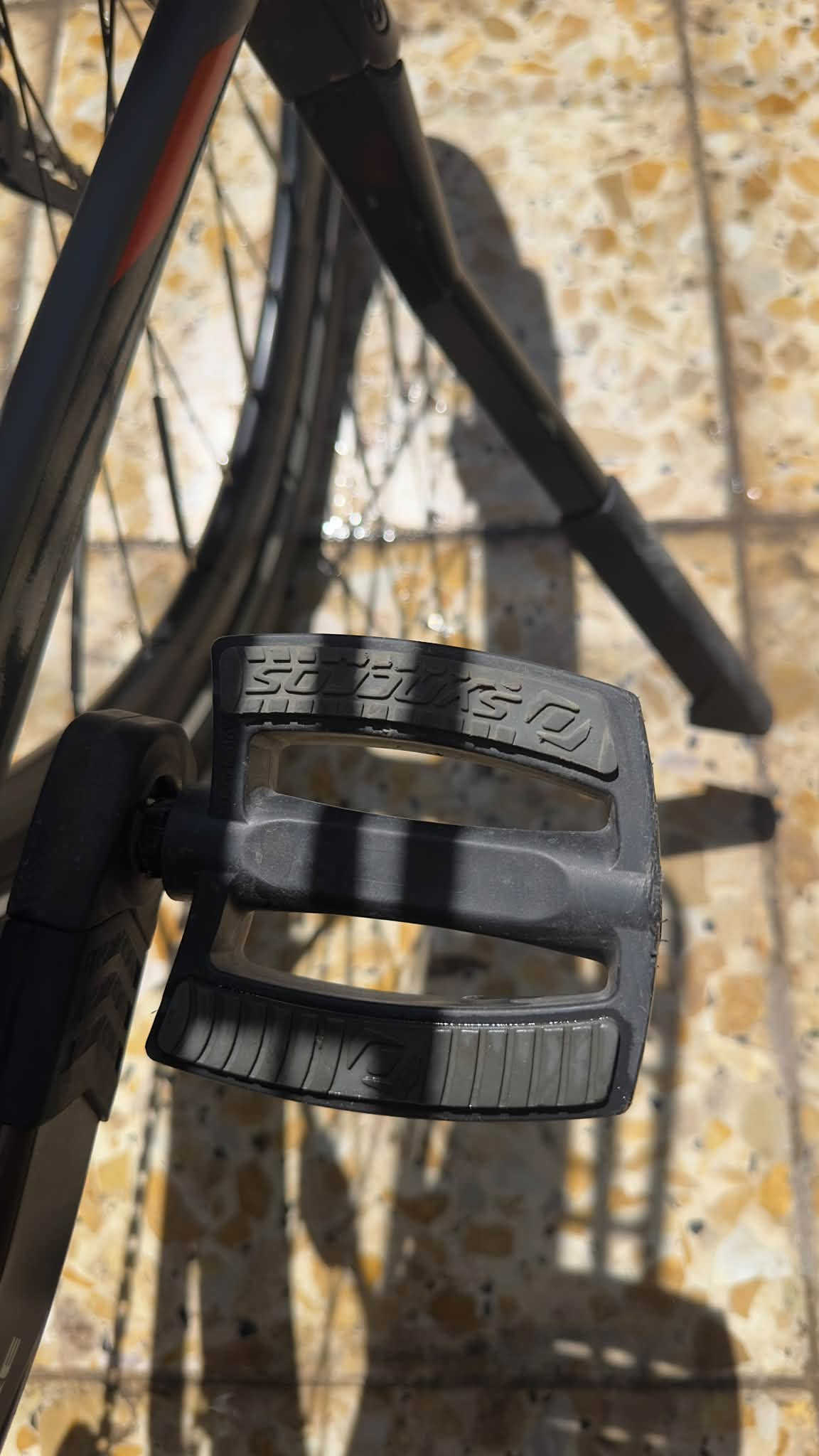 للباحثين عن القوة والتميز
وحش الترحال السويسري 
SCOTT SUB Sport20
عقرب خلفي SHIMANO DEORE XT
وباقي السستم SHIMANO DEORE
اطارات SCHWALBE GREEN COMPOUND 28
ويل SYNCROS طبقتين
دواسات SYNCROS
مقابض SYNCROS
بريكات SHIMANO هايدروليك
بوري سرج دبل RCX
سرج SELLE ROYAL
دبل امامي SA SUNTOUR NEX تحكم فتح وقفل
وايرات دفن
لايت وبكلايت داينمو 
قياس الدراجة M
مع سيباية مدمجة مع الجاملغ بلادي من الشركة 
نضافة الدراجة 99‎%‎
للأستفسار *********** واتساب
او المراسلة عبر الماسنجر
