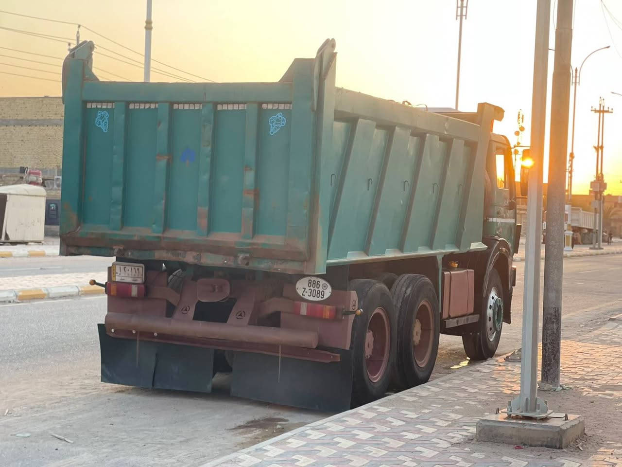 اسلام عليكم
البي مديل 78 بلاد قلاب بدي 5 وربع مكينه 28 كير 160 مجموعه نص جيف ربط عدل رقم نجف 
ناصريه البطحاء
***********
