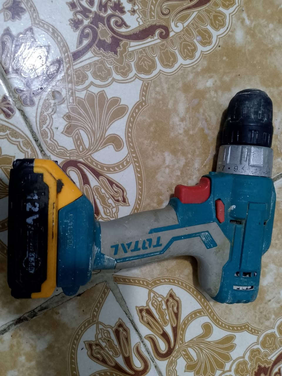 السلام عليكم توفر الكبان اليزري الاصلي لون احمر ‏‪***********‬‏

