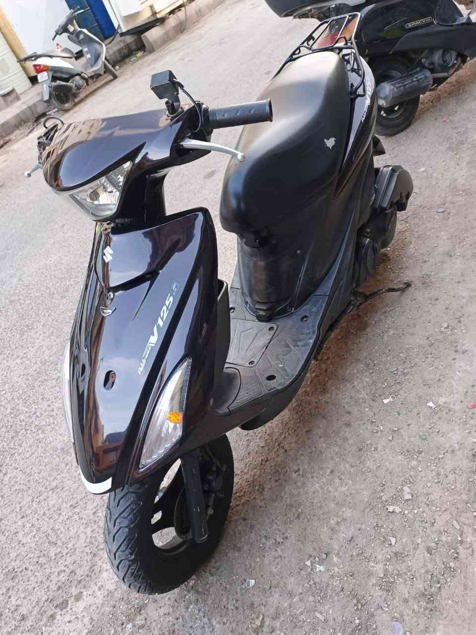 سوزوكي V125 • نضيفه • فول