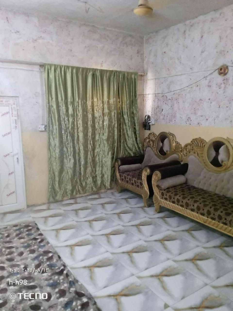 🏠 بيت للبيع في الكاطون – فرصة ممتازة بسعر مناسب!
المواصفات:
المساحة: 120 متر مربع تقريباً.
الموقع: ديالى / الكاطون (منطقة مخدومة وقريبة من الخدمات).
الخدمات: مزود بماء صافي وكهرباء جيدة جداً.
السعر:
35 مليون دينار عراقي (وبي مجال للشراي).
للتواصل والاستفسار:
يرجى الاتصال على الرقم: [***********]
أو المراسلة عبر الواتساب.
