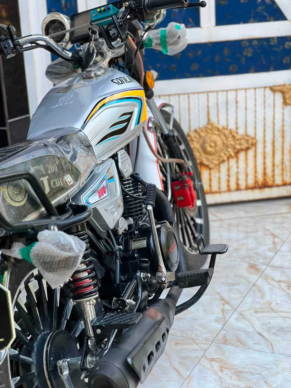 سولنك 2025
محرك اسود

ظاغطه وزنجيل CBF 

سعر 875وبيها مجال حك الجيه

العنوان ديالى دلي عباس 

الرقم ***********
