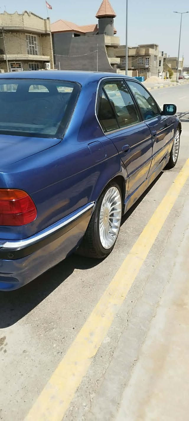 سلام عليكم
من رخصت الادمن

بي ام خفاش او كاسحه مديل ٩٥

حجم ٧٣٠ اصل دبل زنجيل

كير ومكينه وحداديه بحاله جيده

وياله وتايرات جدد سياره فتحه

لون مميز مصبوغه جماليه لا حادث ولا طخه

رقم بغداد بسمي مشروع وطني

كشنات جلد اسود

جنطه شفط

سياره احله من صور

ترايك وين ميعجبك 

بيع او مراوس مراوس ب٧٣٥ فقط نضيف فقط

سعر ٦٥ مجال بصيط حك جيه

سياره هزه جديده سنويه ٢٩

رقم. تليفون ***********
***********
بيه واساب
