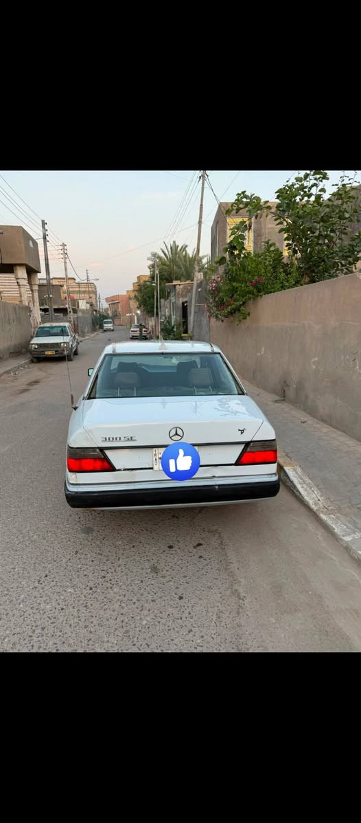 سلام عليكم مارسدس دب للبيع او مراوس موديل 1990 سنويه ل 28 سعر 35 بيها مجال بصره مدينه
***********
