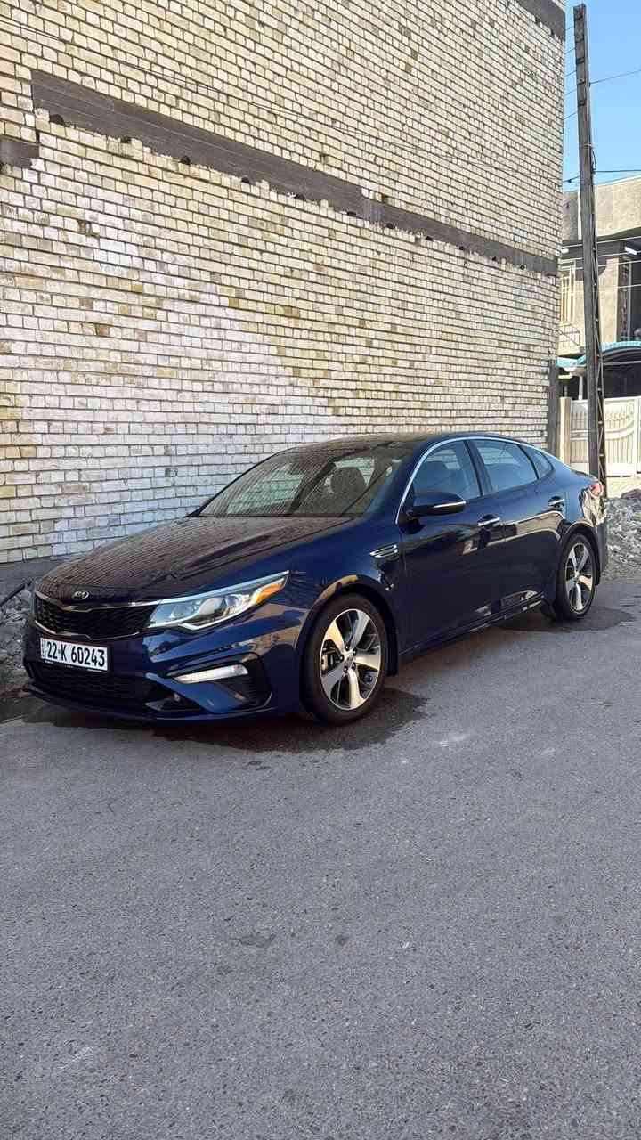 سلام عليكم اخوان الي يدور نظيف هذا النظيف كيا اوبتيما 2019 فئة s فول مواصفات نظيفه وجاهزه وبدون اي نقص ضررها بسيط مصلحة على كد الي تشوفه بصور الضرر وبدون اي تبديل ليبل واحد السياره محرك كير مكفولات من التبخير والتنقيص جدد ومعتني بيها السياره من ارقى انواع الزيوت للمحرك من بانزين محسن ادامة عليها على منظومة البانزين تخم تاير جديد بيها نكسن كوري صدر أماميّ خلفي جديد رقم اربيل بأسمي فقط تحويل وبأي يوم اني حاضر ماشيه 75 الف ميل عنوان السياره بغداد الدوره او اليوسفيه القصر الاوسط كل التفاصيل مذكوره وبالنسبة لسعرها راسلني خاص او دزلي واتساب واني حاضر على الرقم ***********
