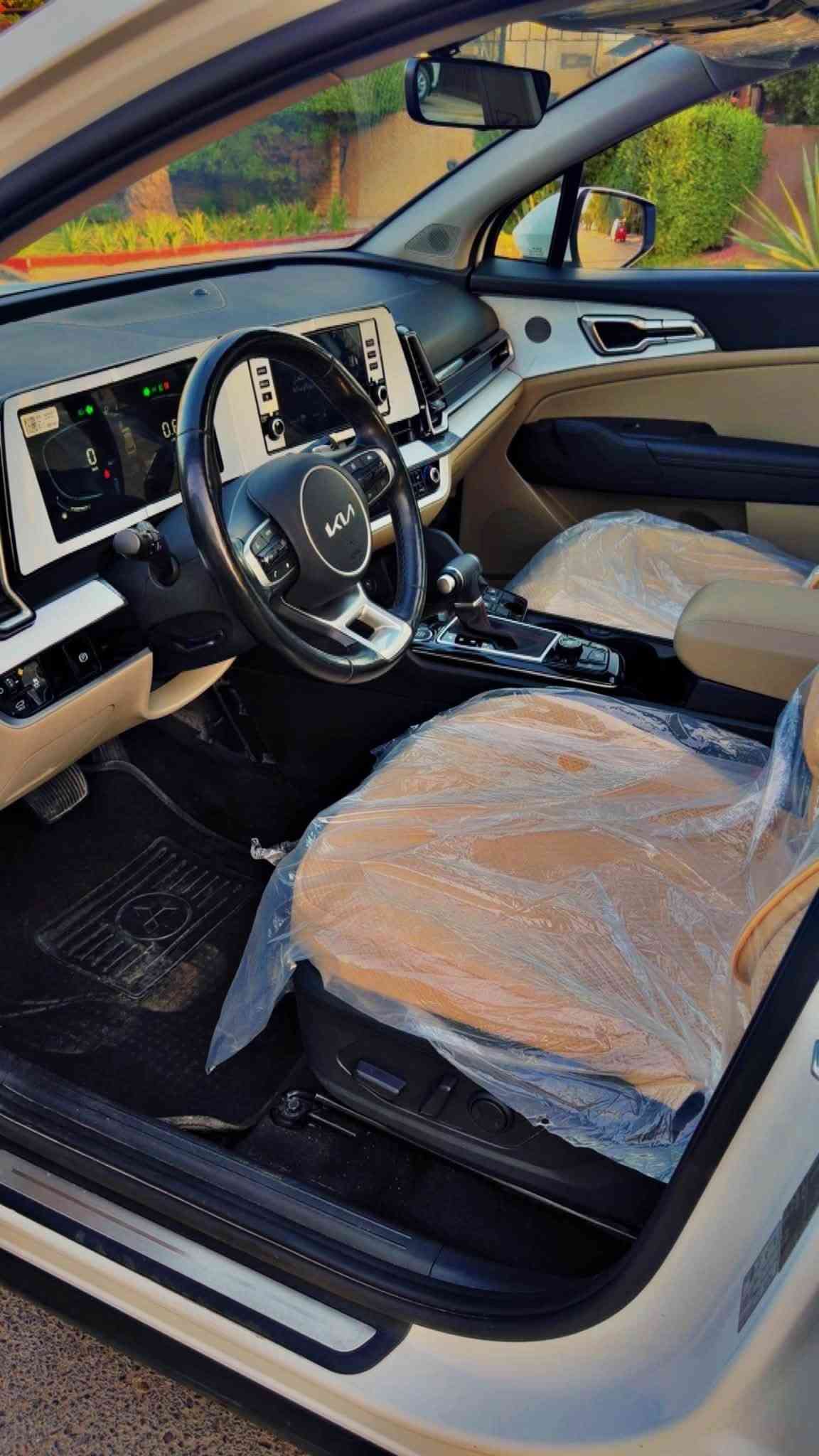 🔥🔥 للبيع سبورتاج 2025 وارد خليجي — فول   مواصفات.  كوري اصلي مو صيني 🔥
🚘 KIA SPORTAGE 2025
🇦🇪 وارد خليجي | فول مواصفات
✨ نظافة عالية جداً — بحالة ممتازة مكفوله كفاله عامه 
📍 الممشى: 16 كم فقط
💰 السعر: 228 وبيها مجال 

🔥 المواصفات 

• 🌟 فتحة سقف بانوراما
• ⚡ صندوق خلفي كهرباء
• 📡 رادارات جانبية
• 🔘 حساسات أمامية وخلفية
• ❄️ تبريد مزدوج
• 🔥 تدفئة كشنات
• 🔥 تدفئة ستيرن
• 💺 كشنات كهرباء
• 🪞 مرايات كهرباء
• 🛞 حساسات ضغط الإطارات
• 🎯 مثبت سرعة
• ⚡ هاند بريك كهرباء
• 📷 كاميرا خلفية
• 💡 لايتات أمامية وخلفية LED
• 🌫️ لايت ضباب أمامي وخلفي
• ✨ إشارات أمامية بتصميم لكزس
• ✨ إشارات بالمرايات
• 🚪 إنارة ترحيبية خارجية للأبواب
• 💡 إنارة ترحيبية عند التشغيل
• 🌈 إنارة داخلية
• 👆 إنارة داخلية لمس

💰 السعر: 228 وبيها مجال 

📞 للاستفسار والجادين:
*********** 

مكان سياره بغداد حي الجامعه
