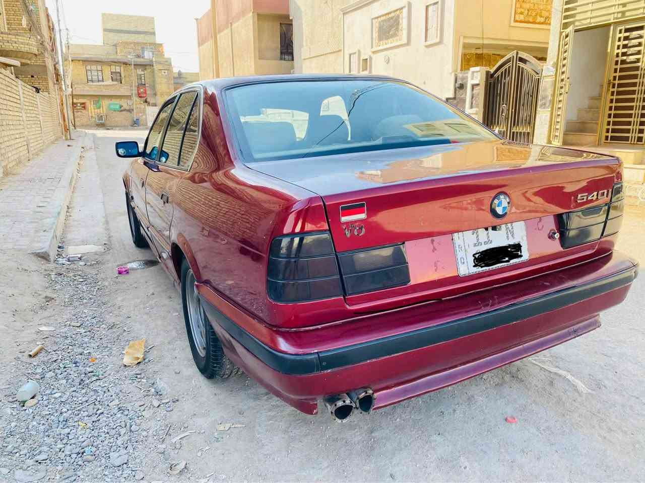 للبيع 
موديل 1994
محرك 6 سلندر 
حجم 520 مسكر فانوس
گير عادي جاترك حجم 260
نمره طويله 

رقم بغداد 
مكان السياره بغداد 
للتواصل خاص 
او *********** 
السعر 59 بغداد, العراق
